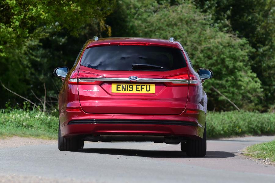  Ford Mondeo Hybrid Estate 2019 года  (фото 10 из 21)